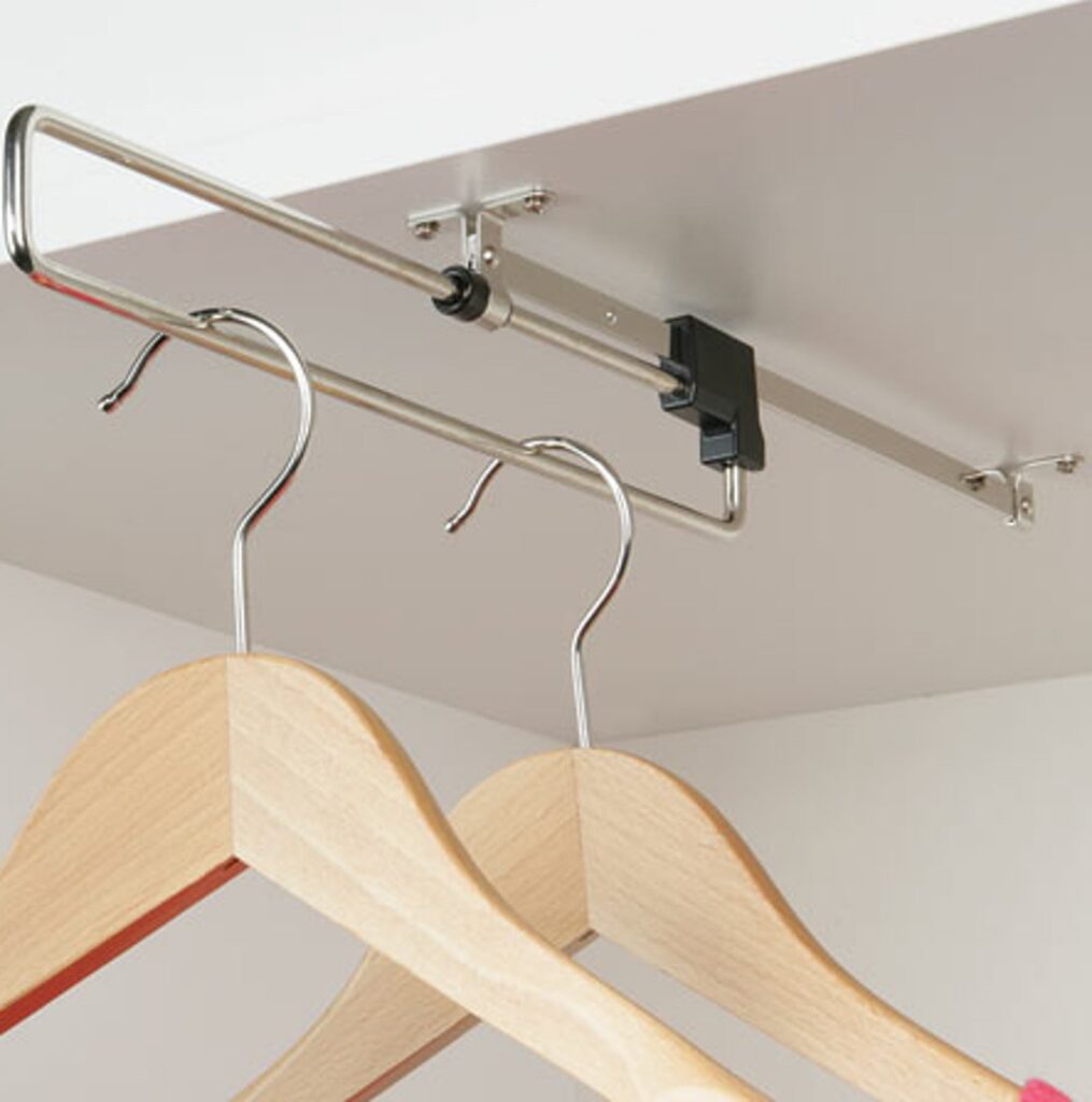 Pull-out Wardrobe Rail